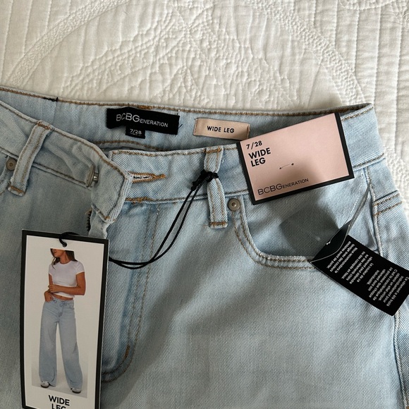 BCBG generation. Women blue jeans. Wide leg. Size 7/28. - Picture 5 of 11